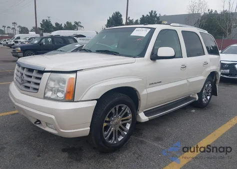 2003 Cadillac Escalade Standard from USA, damaged, VIN 1GYEK63N03R295864